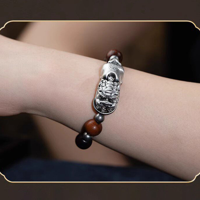 Lightning-Struck Jujube Wood Pixiu Bracelet
